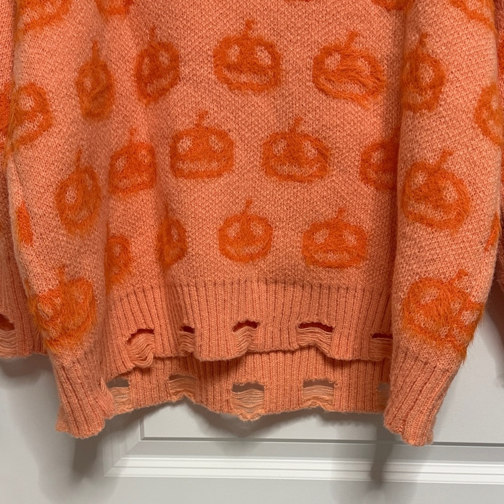 Geegee Women's Pumpkin Pattern Sweater - image 6